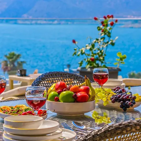 Kalkan Merkez'de Deniz Manzarali Lueks Отель *