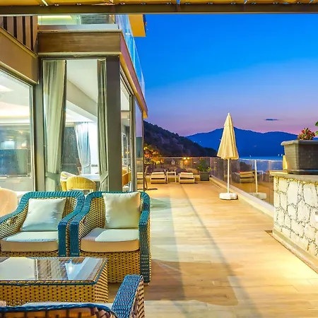 Kalkan Merkez'de Deniz Manzarali Lueks Отель
