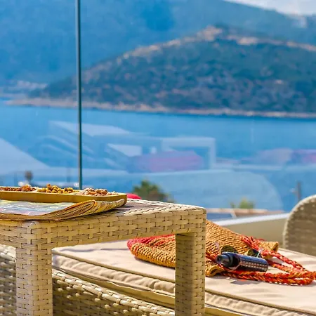 Kalkan Merkez'de Deniz Manzarali Lueks Hotel Kaş