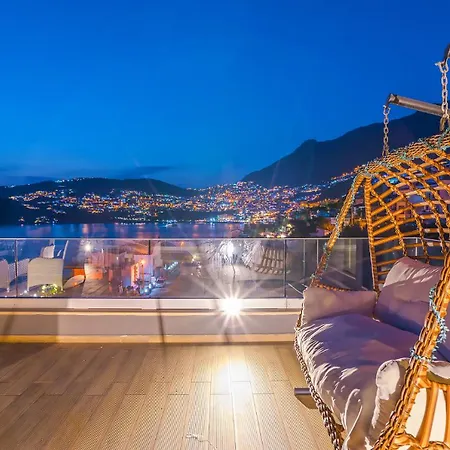 Kalkan Merkez'de Deniz Manzarali Lueks Kaş